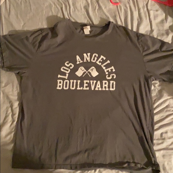H&M Other - I am selling a t shirt